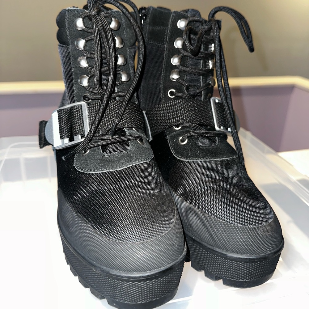 Steve Madden Boots